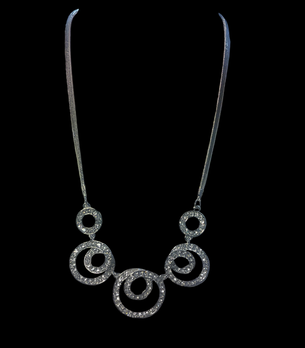 Fashion Jewellery Sparkly Silver Coloured Necklace