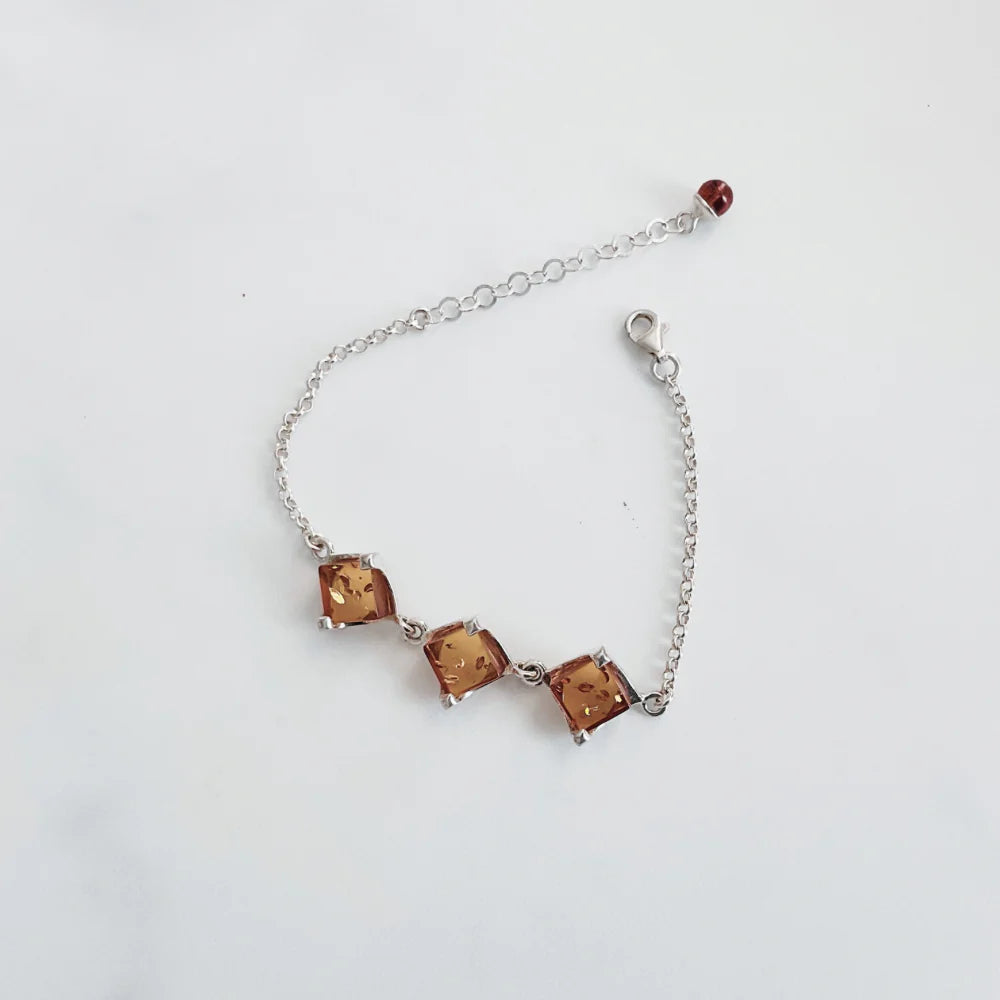 Sterling Silver and Amber Bracelet. Chain style B3