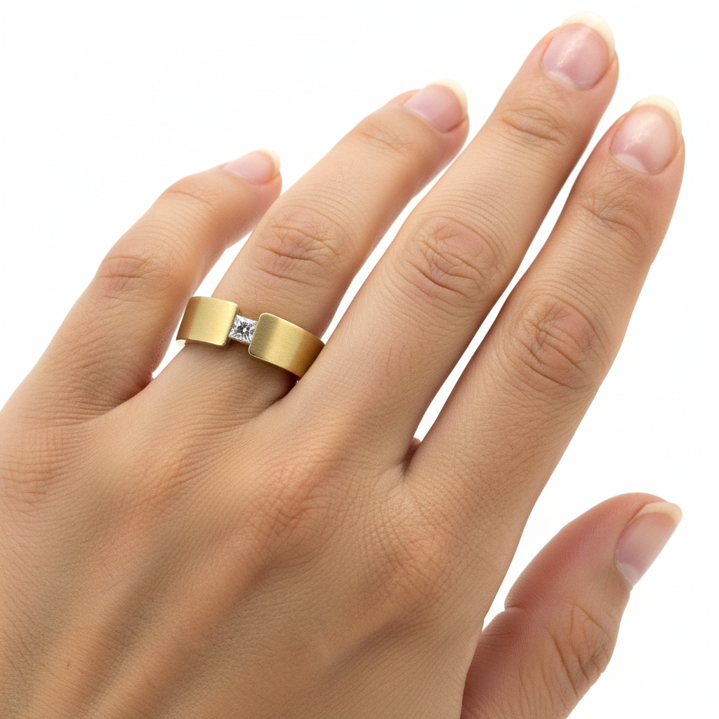 14ct Yellow Gold &amp; Diamond Designer Ring