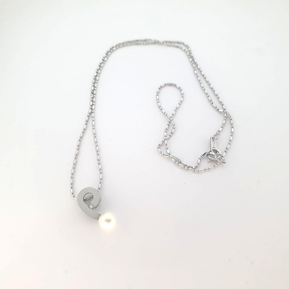 Platinum Designer Pendant With Diamond and Pearl