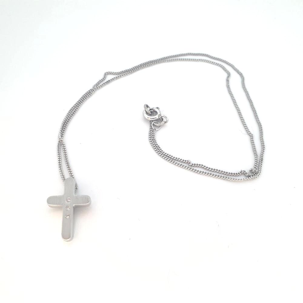 9ct White Gold Cross Pendant With Diamonds