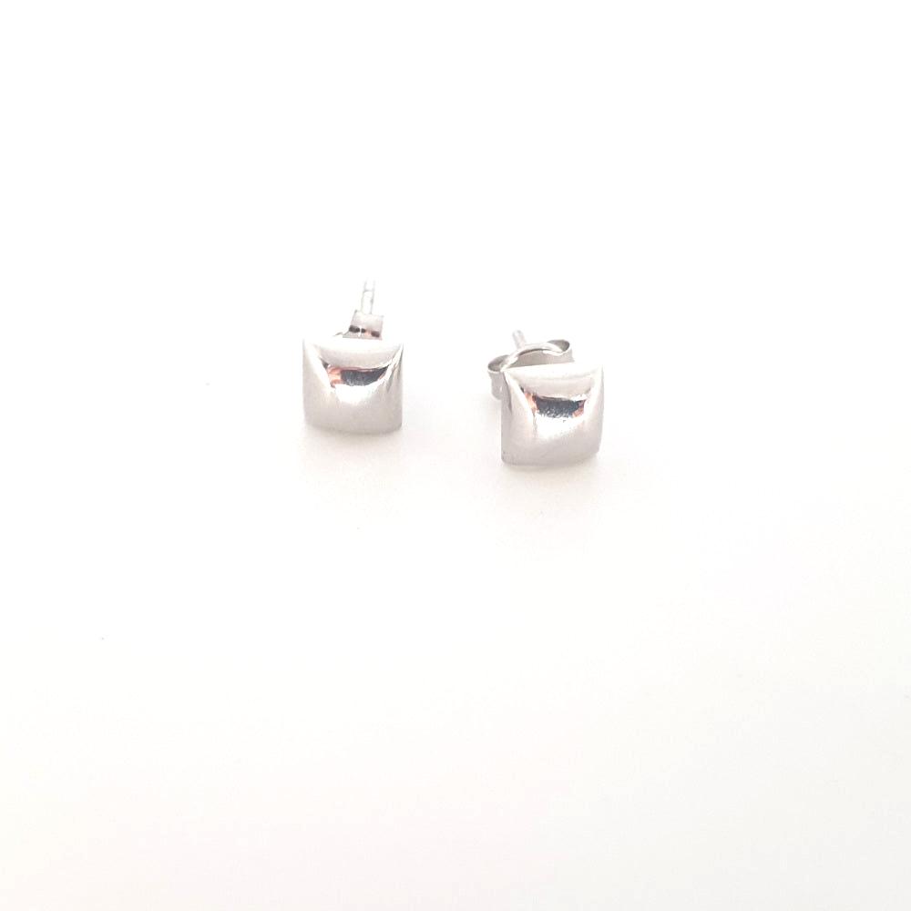 9ct White Gold Stud Earrings