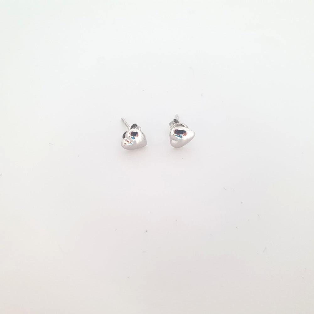 9ct White Gold Heart Stud Earrings