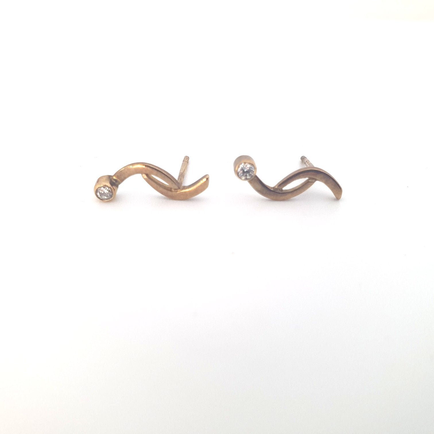 9ct Yellow Gold and Diamond Stud Earrings