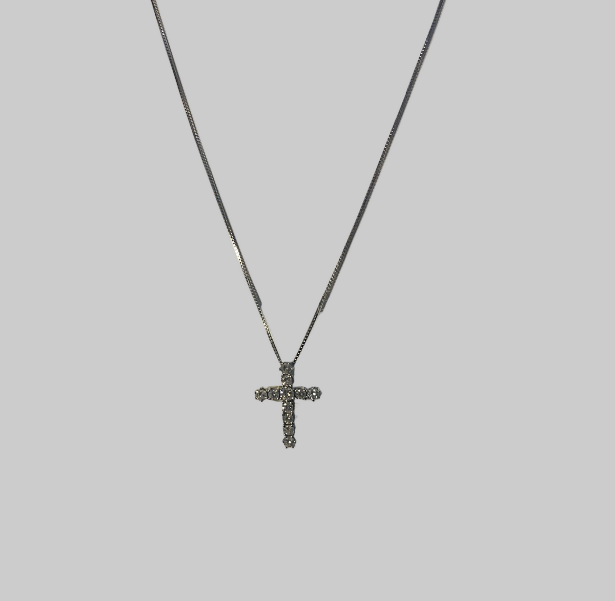 18ct White Gold and Diamond Cross