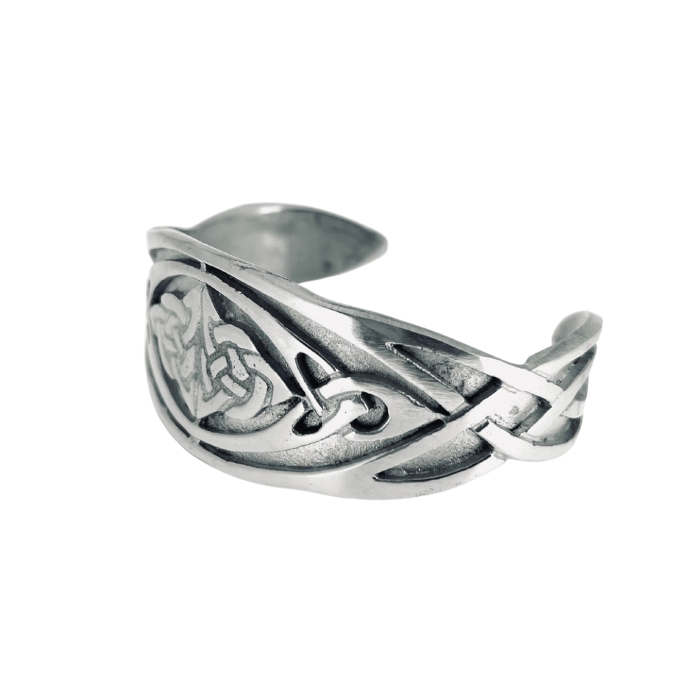 Pewter Celtic Knot Bangle.BN11 Pewtermill