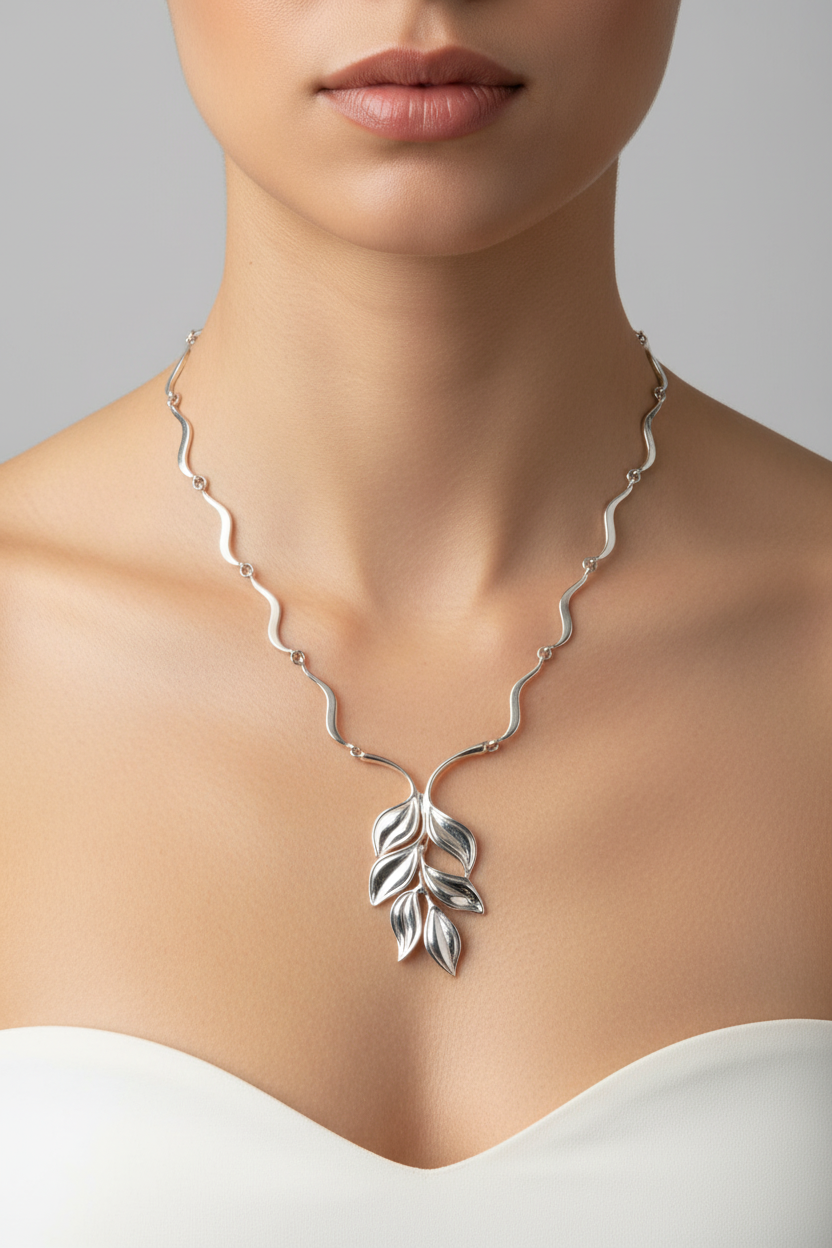 Timeless Stunning Leaf Silver Necklace 700930 Tokash