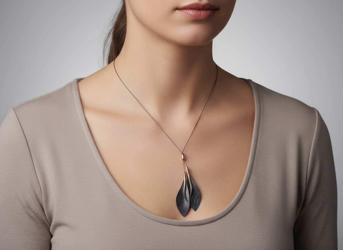 Titanium Silver and Silver Necklace 820LBJ