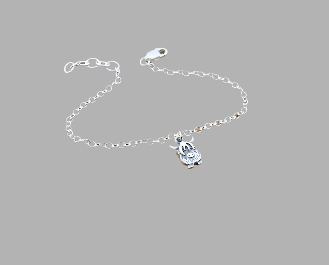 Highland Cow Peedie Charm Bracelet