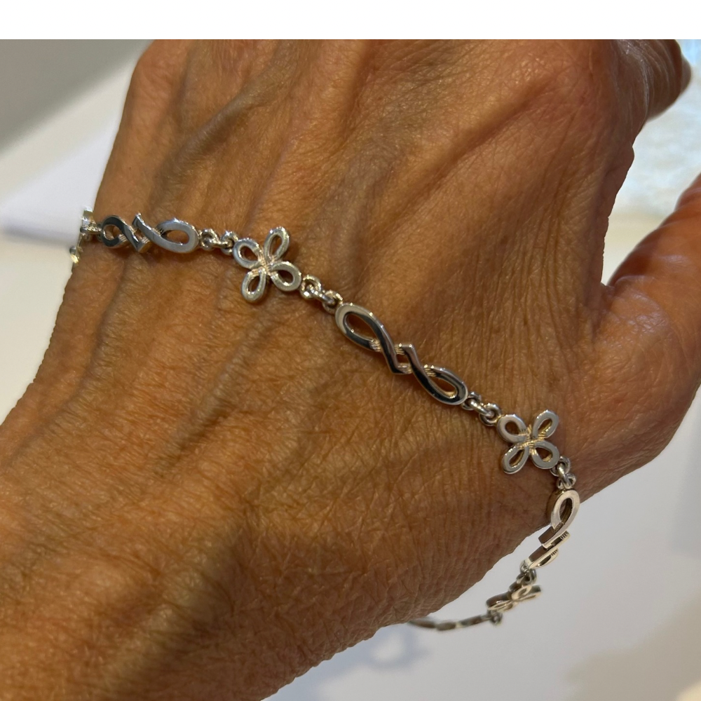 Silver Or Gold Celtic Sweetheart Knot Bracelet - BR456 Shetland