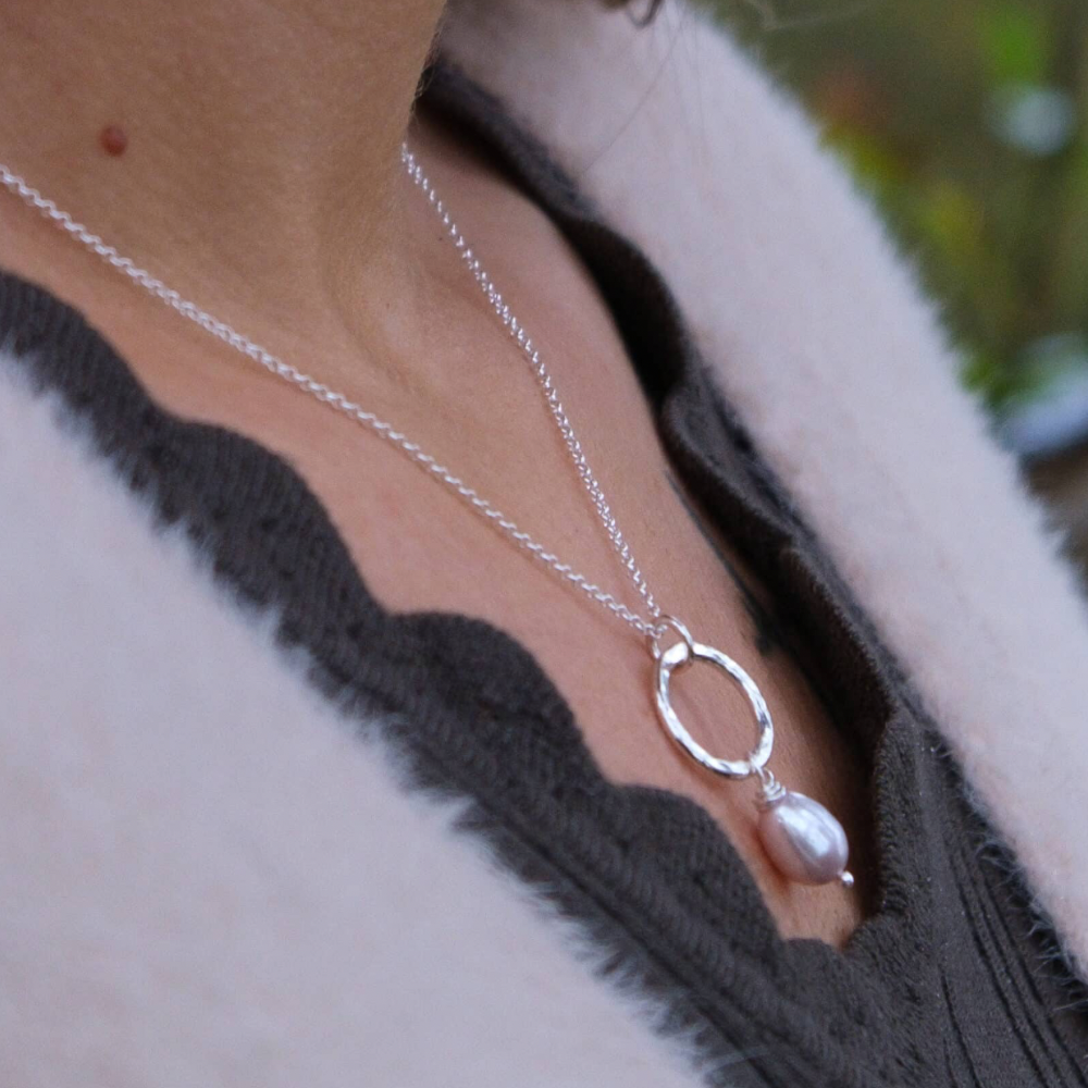 Freshwater Pearl Circle Drop Pendant.