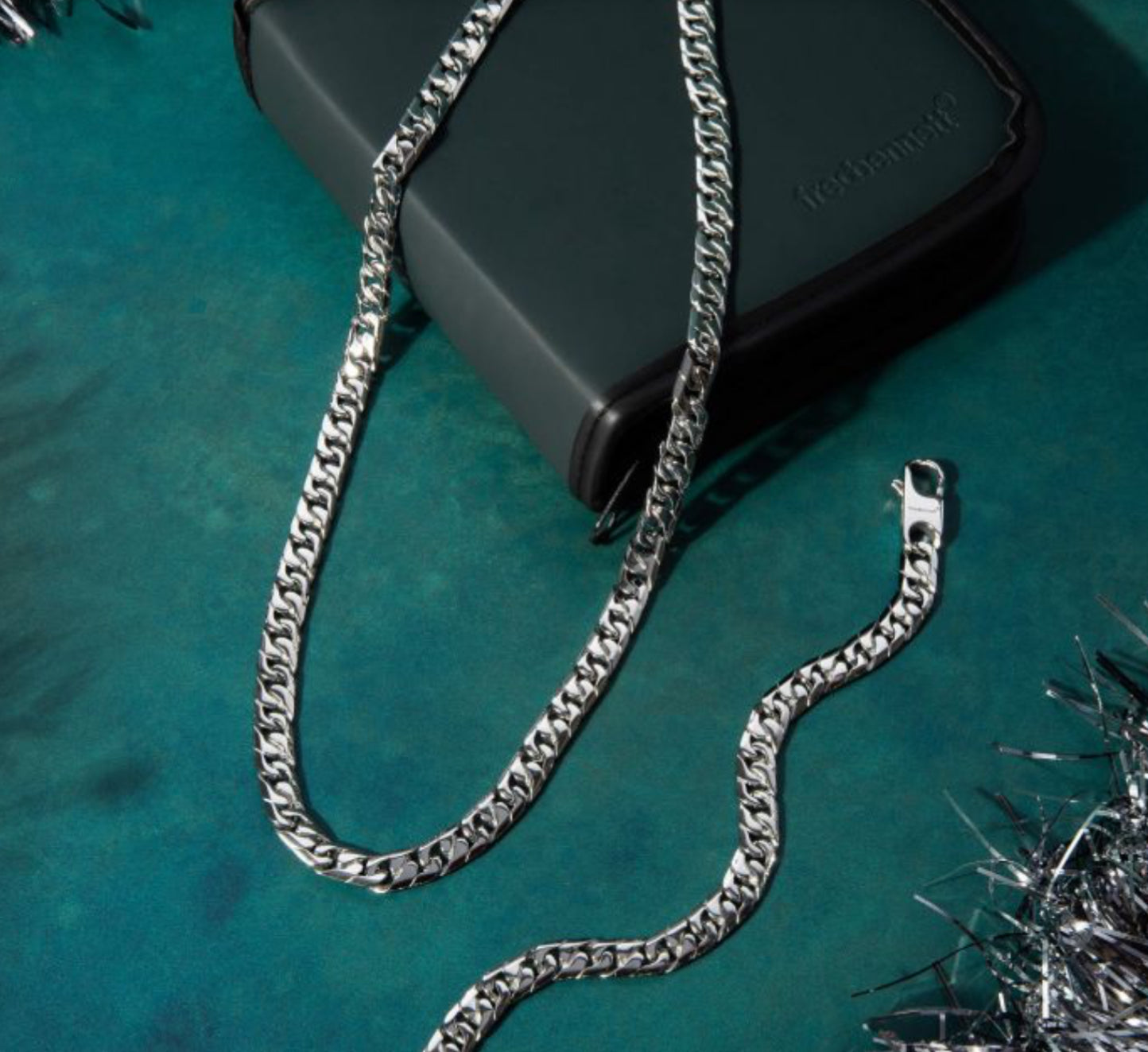 Fred Bennett Xmas men’s special gift. Stainless steel  Chain and Bracelet.