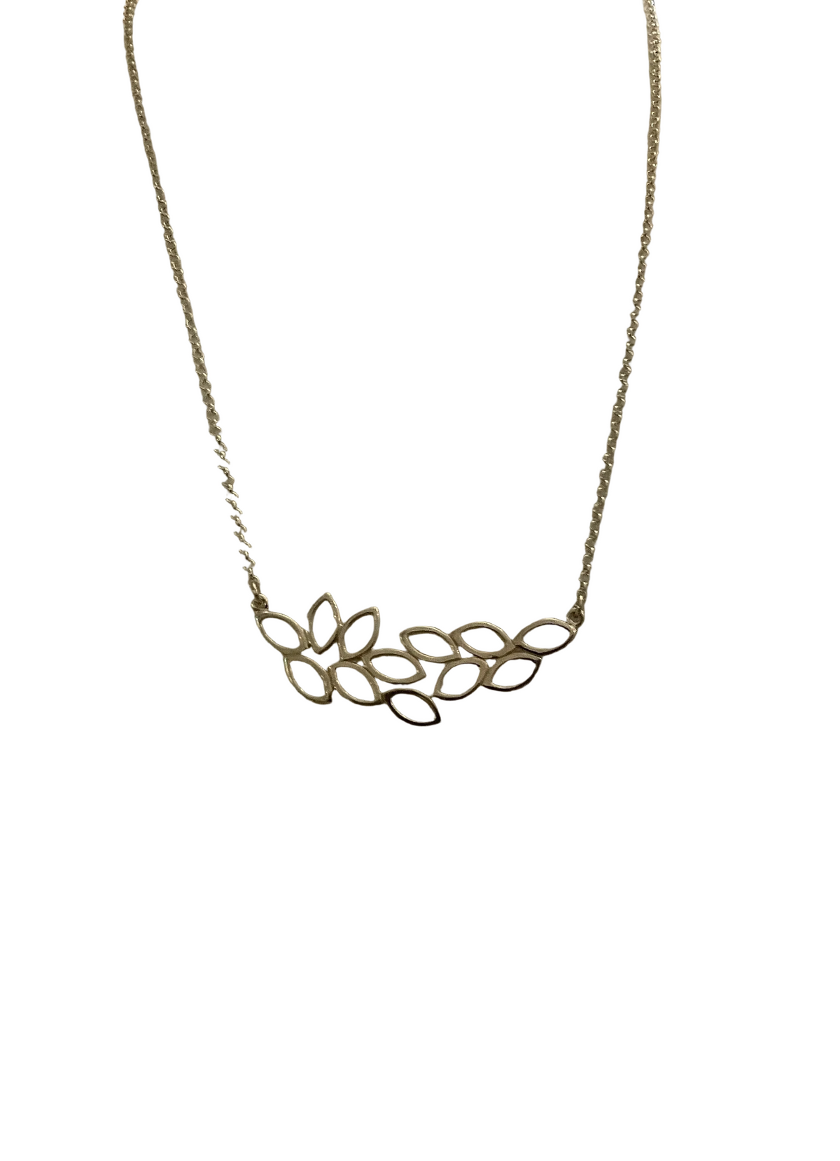 Pretty Leaf Design Silver Necklace 701118Tokash