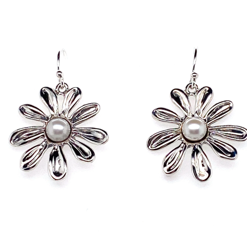 Sterling Silver & Pearl Earrings j353