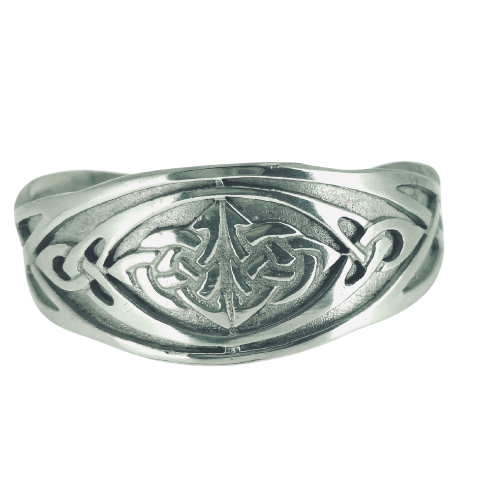 Pewter Celtic Knot Bangle.BN11 Pewtermill