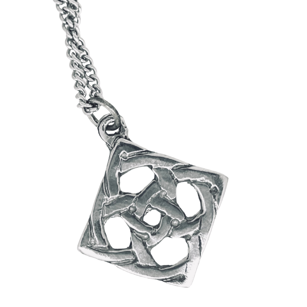 Pewter Celtic Pendant. Sp31 Pewtermill