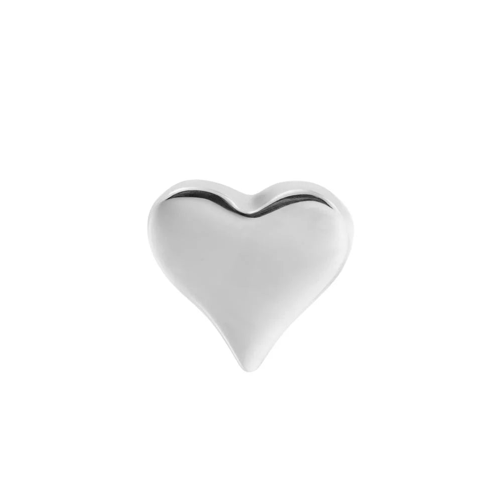 Super Smart Shiny Heart Studs. CS0133 Tianguis Jackson