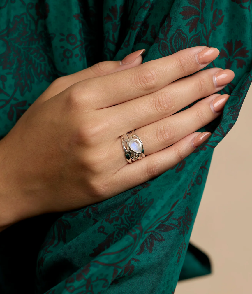 Sterling Silver Ring - Ri0703L00 Banyan