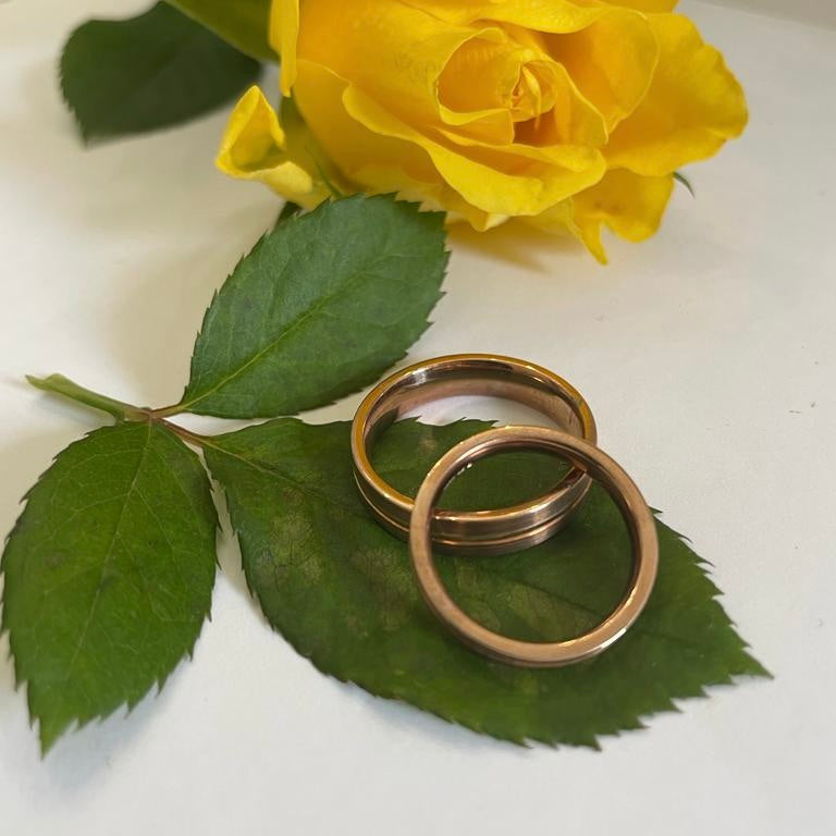 9 Carat Rose Gold D Wedding Ring.