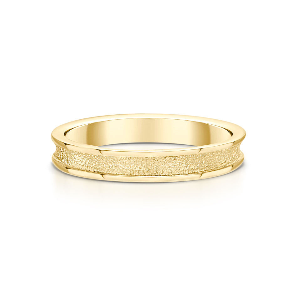 Halo 9ct Gold Ring - R121