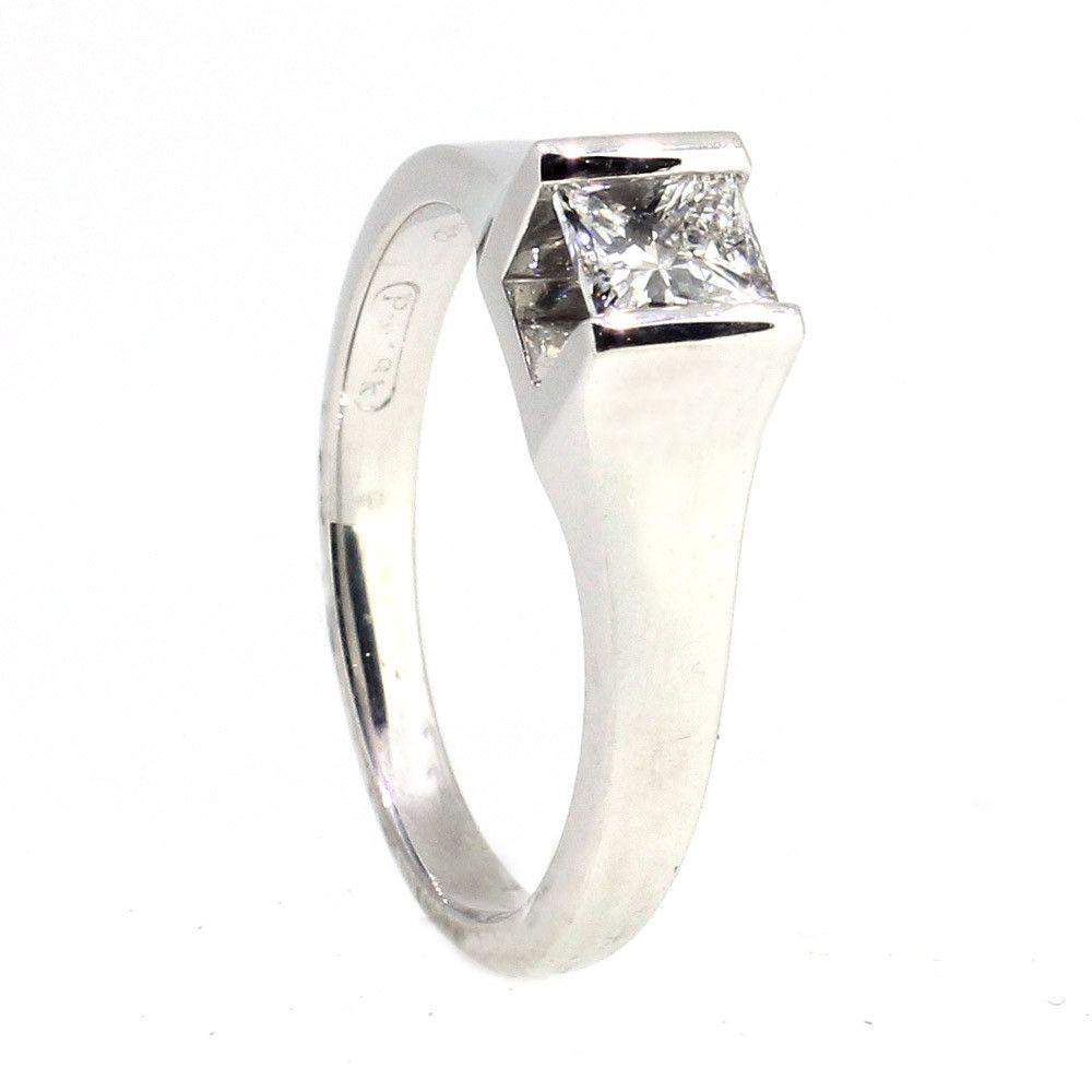 18ct White Gold Princess Cut Certificated Diamond Engagement Ring 0.33ct or 0.40ct-Ogham Jewellery