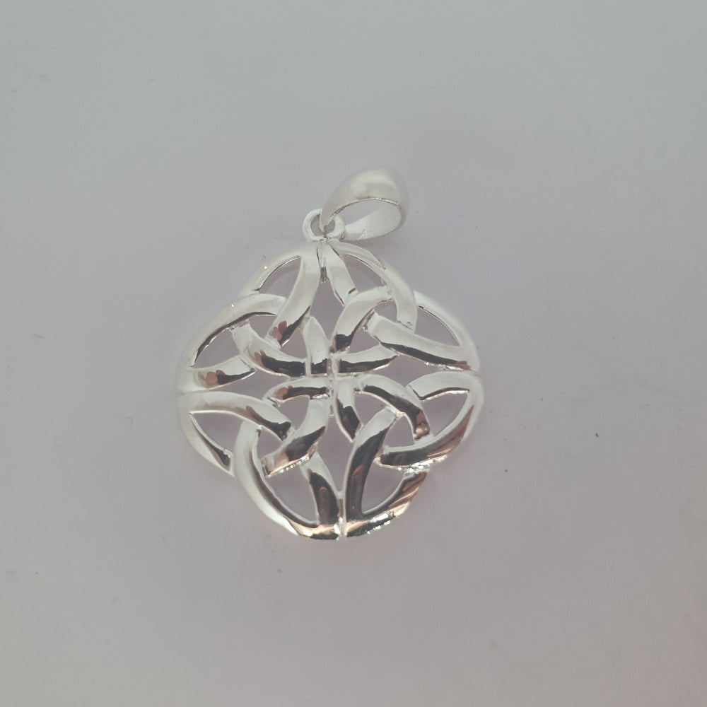 Sea Gems Sterling Silver Stylised Celtic Knotwork Pendant  - 9154