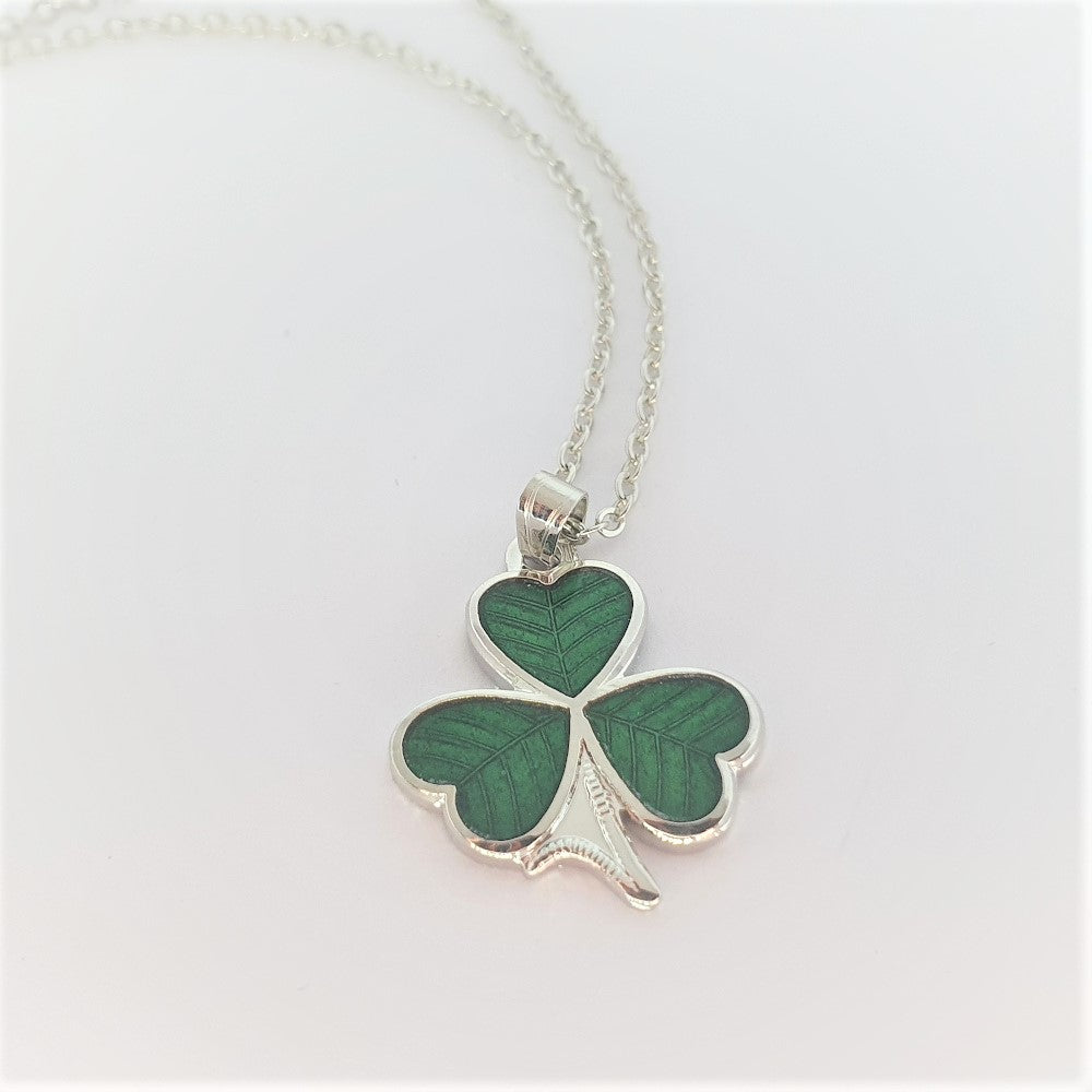 Sea Gems Green Three Leaf Clover Pendant - 7773