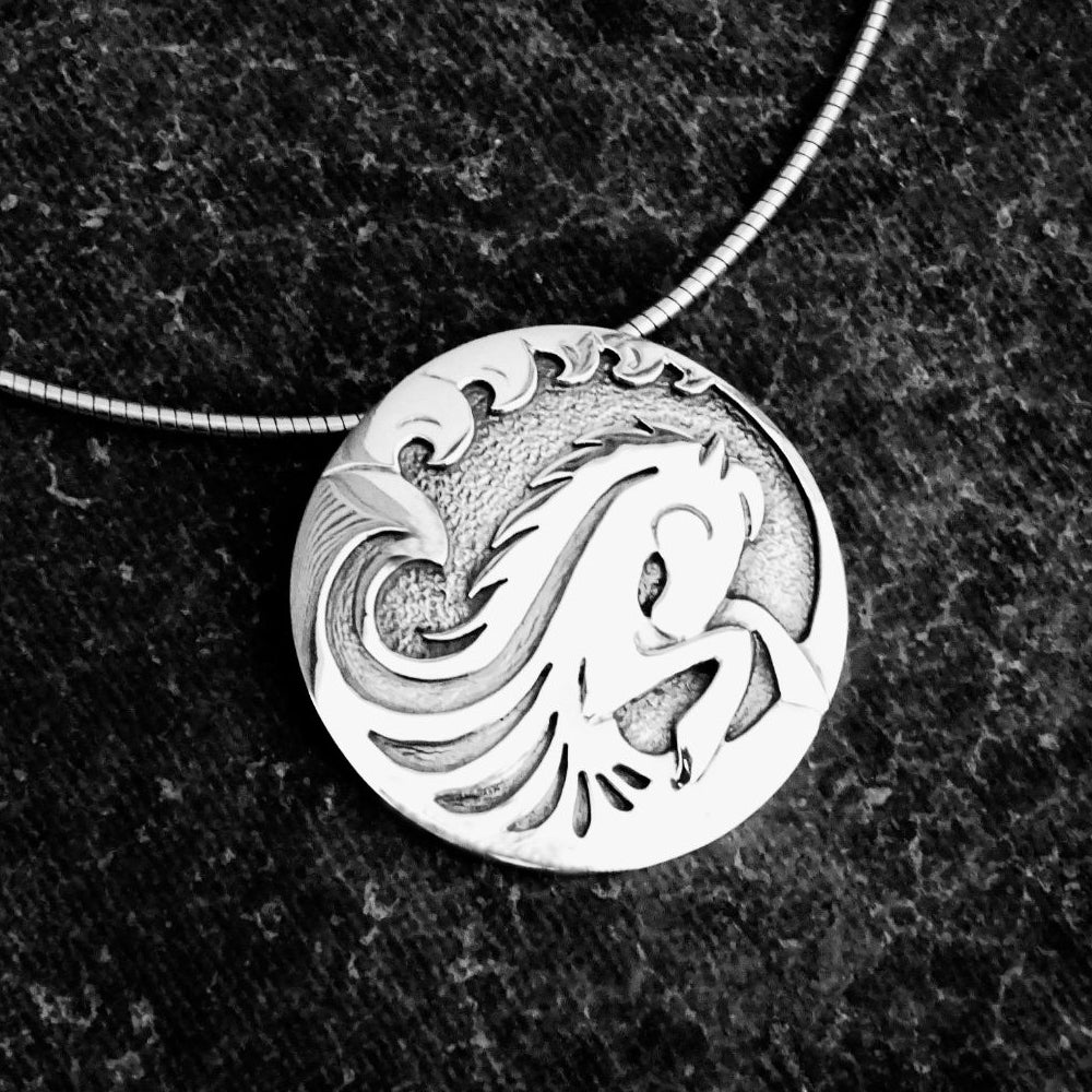 White Horses Large Pendant - 25P