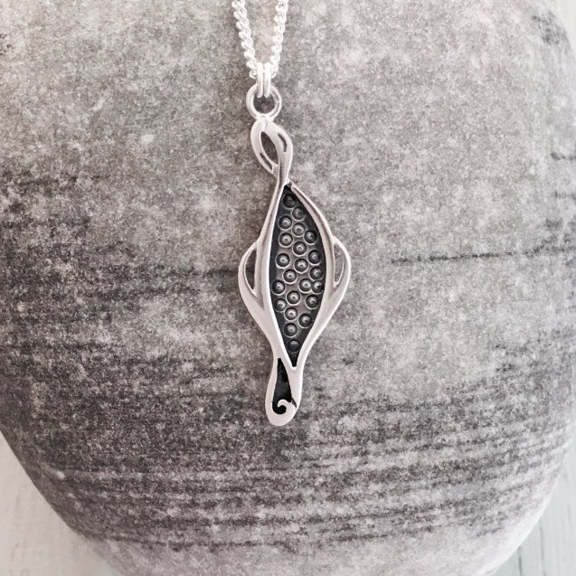 Selkies Medium Pendant - 21ELP