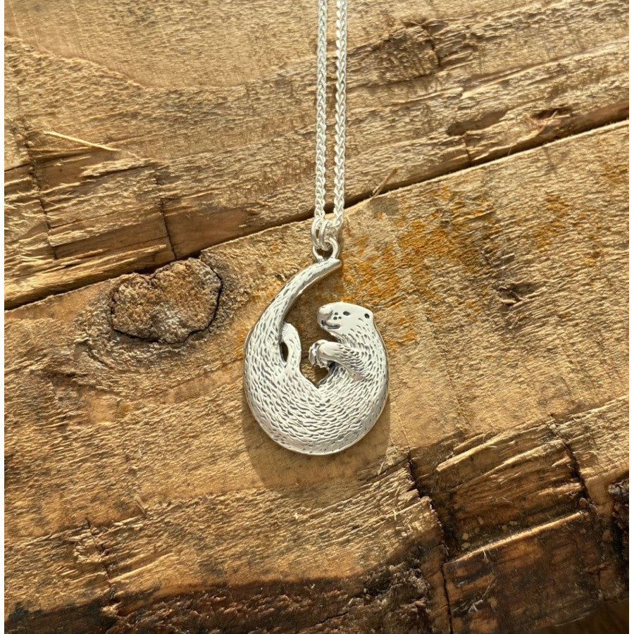 Otter Silver Pendant 51p by Celina Rupp