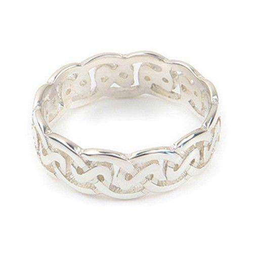 Silver ring with chain link design and polished finish